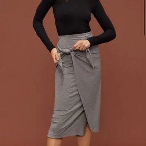 Aritzia Babaton burdekin Wrap skirt